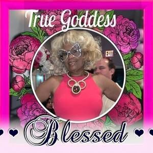 Meet your Posher, Vivian